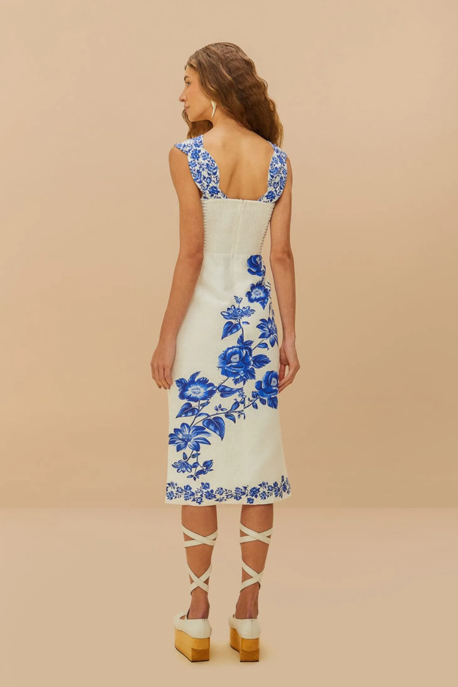 Blue Floral Cascade Off-White Wavy