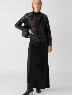 Everyday Maxi Skirt ~ Black