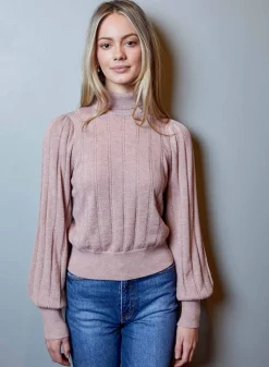 Jennifer Top
