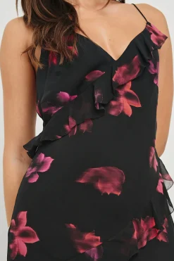 Kariselle Dress ~Dark Azalea