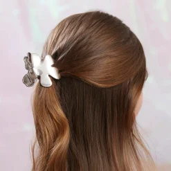 Lily Clip ~ Silver