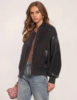 Lizea Bomber