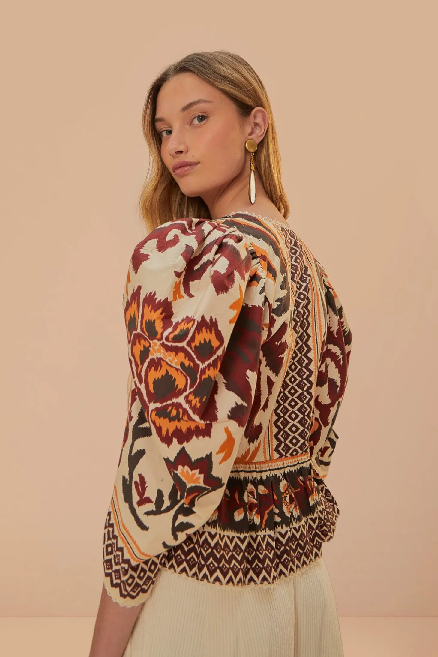 Toucans Scarf Puff Sleeve Blouse ~ Cream