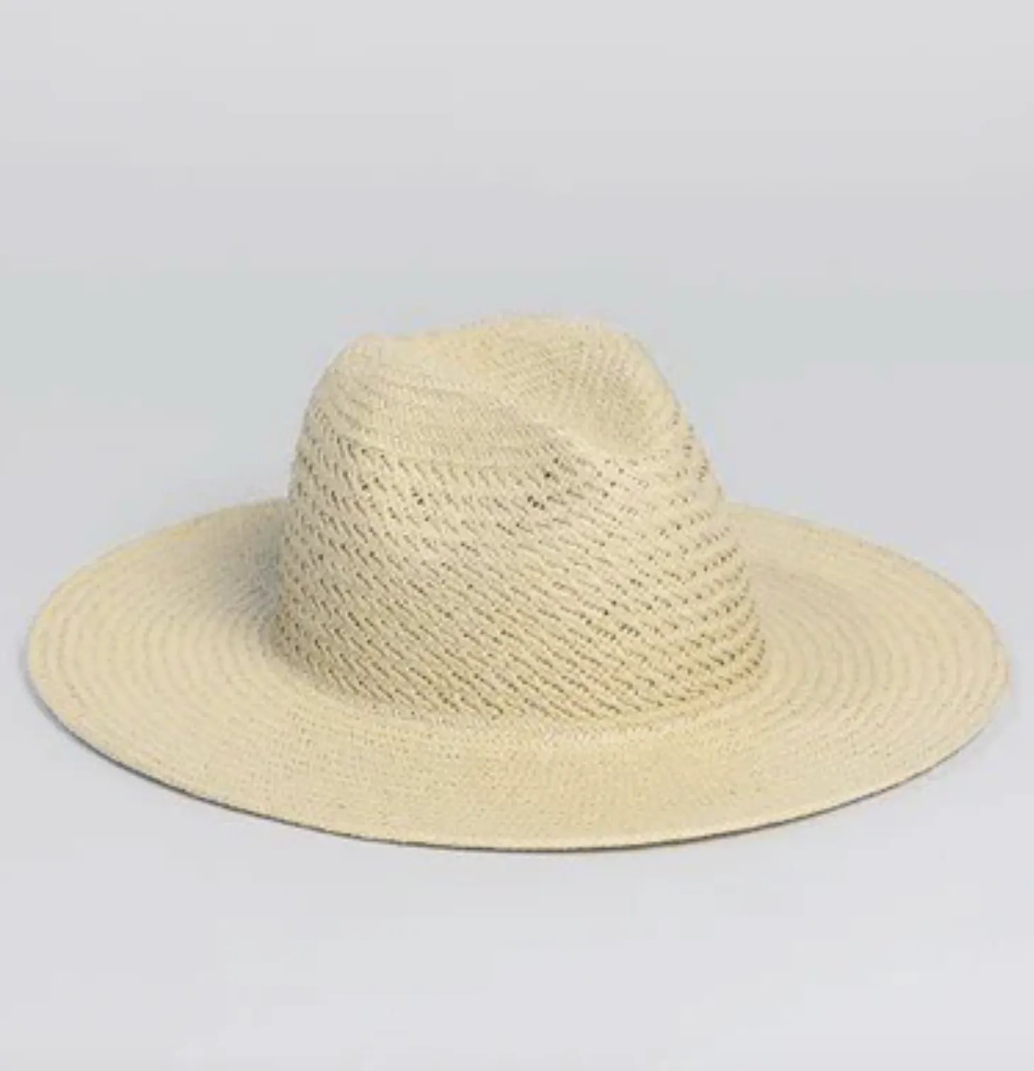 Vented Luxe Packable Hat ~ Natural